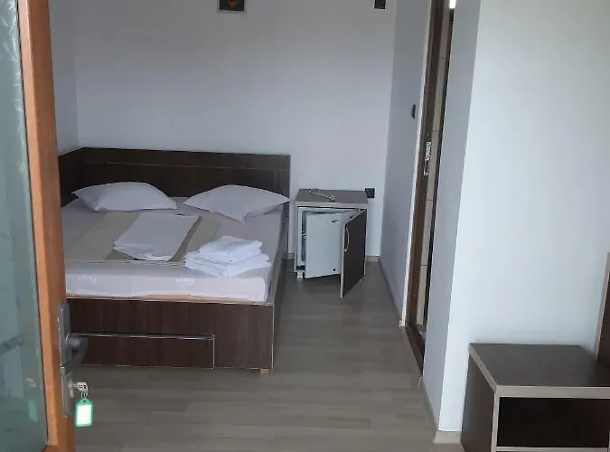 La Babusca Pensiune 2 Mai